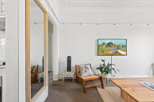 Little Tuscany - Vintage Elegance in Paddington