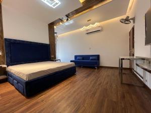 STAY IN A LUXURIOUS VILLA AT AJMAN UAE BY MAUON TOURISM