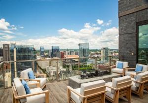 Deluxe Studio Apartment On Broadway