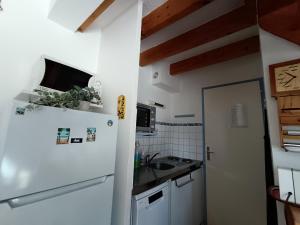 Maison de vacances à 50m de la mer - 4 personnes - FR-1-364-104