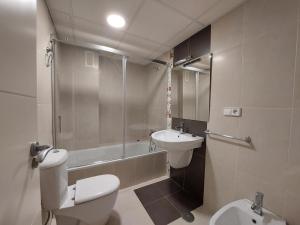 Misterhost Triana Parking opcional