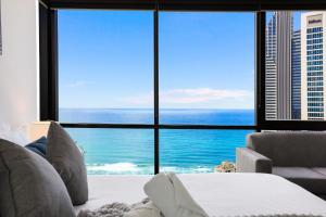 Surfers Paradise - Stunning Views & Resort Luxuries Sleeps 10 - Optimise BNB