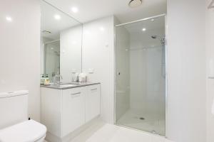 Surfers Paradise - Stunning Views & Resort Luxuries Sleeps 10 - Optimise BNB