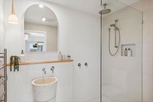 TreasureView Beach House #9 -Entire property