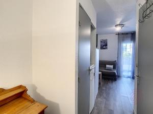 Charmant F2 avec Balcons, Proche Thermes, Animaux Acceptés, Wifi, Ascenseur, Parking Gratuit - FR-1-451-206