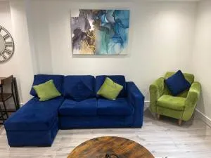 Modern 1 Bedroom Apartment Town Centre Camberley - 巴格肖特