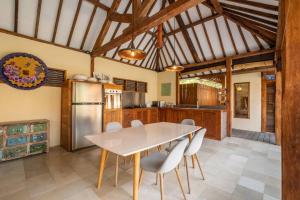 Gorgeous 4 BR Villa in Canggu