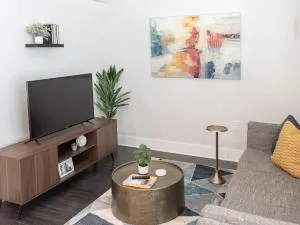 Cozysuites l Gorgeous 1BR in Downtown Cincinnati - Bellevue