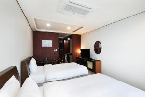 Intercity Seoul Hotel
