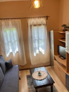 Summer Host House