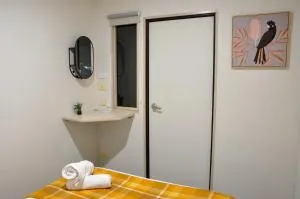 DONN4254S2 - Wilga Farm Stay - Shearer's Shack Camping - double - Kojonup