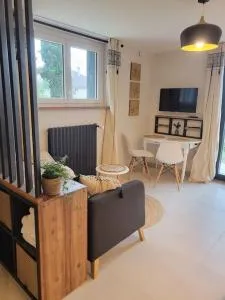 Studio en rez-de-jardin - 屈埃尔西地区古尔东