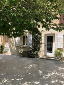 Villas “La Demie Tour” view on The Mont Ventoux. : photos des chambres