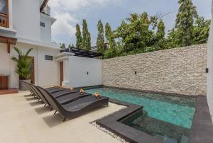 Villa Lima - 5 bdrs, BBQ, Living room with Ac and private pool