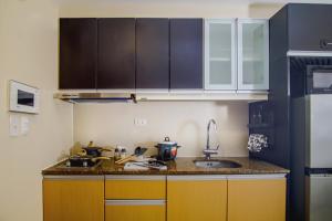 Max Dwell Bgc Creative Space with 84 " Cinema