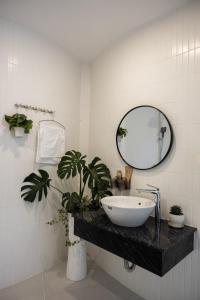 Phòng Loại Sang Giường Đôi (Deluxe Double Room)