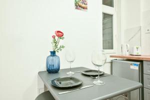 Peaceful Soho Apartment