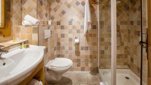 B&B / Chambres d'hotes Chalet K120 - Village du Praz - Courchevel : photos des chambres