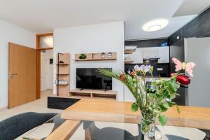 Aura, modern apartment with private jacuzzi