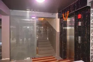 ESSENCE GRANDEUR - Kamakhya