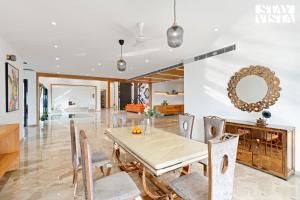 StayVista at AJ House with Pvt Pool & Projector Set-up