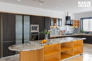 StayVista at AJ House with Pvt Pool & Projector Set-up