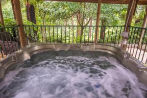 The Fernglen Forest Retreat