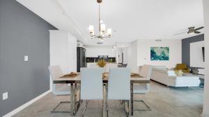 Last Minute Disney Getaway! Private Pool, Hot Tub & Games Room. Book Now! #61261