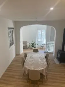 Belle vue sur le Pont Romain - Crestet