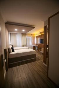 ÇEVİK PALACE HOTEL