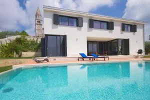 Modern Villa Anna with outdoor pool in Visnjan - Kolumbera