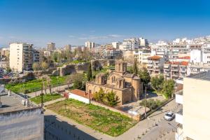 Kosmos Service Apartment Beautiful Studio 3