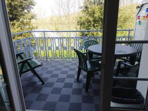 Chez lAmiral Alain