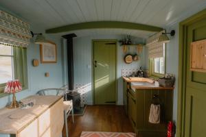 Barlwyd Glamping