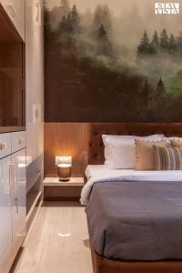 StayVistas The Isabella House - Hill-View Villa with Outdoor Pool & Pool-Side Gazebo