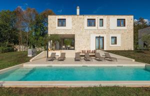 Villa-Minerva