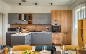 Beautiful Home In Maruzini With Sauna