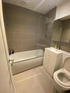 Single Bedroom in Chelsea