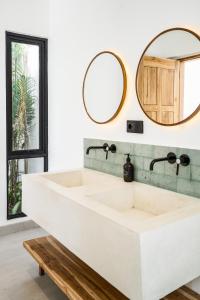 Villa Amina - Uluwatu by Yolla Hospitality