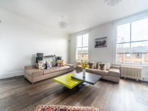 Stylish 3-Bed Duplex Apartment Near Notting Hill - Pass the Keys