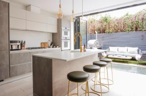 Luxury Fulham Townhouse with cinema room