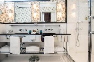 Suite room in Hotel Vilòn - Small Luxury Hotels of the World