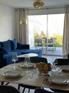 Appartements Royal Park lake view apartment : Appartement 1 Chambre