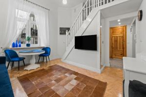 Beautiful flat. Great location.