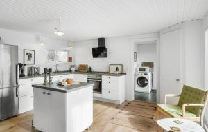 3 Bedroom Stunning Home In Rødby