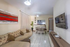 Apto 3Q c churrasq. 50m da praia Itapema EPO001