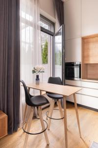 1-bedroom apartment with private parking & terrace