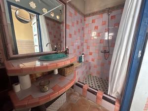 Casa con vistas al mar y Patio de Buganvillas