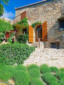 Maisons de vacances Une nuit a La tour d'Argens : photos des chambres