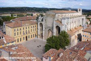 Maisons de vacances Une nuit a La tour d'Argens : photos des chambres